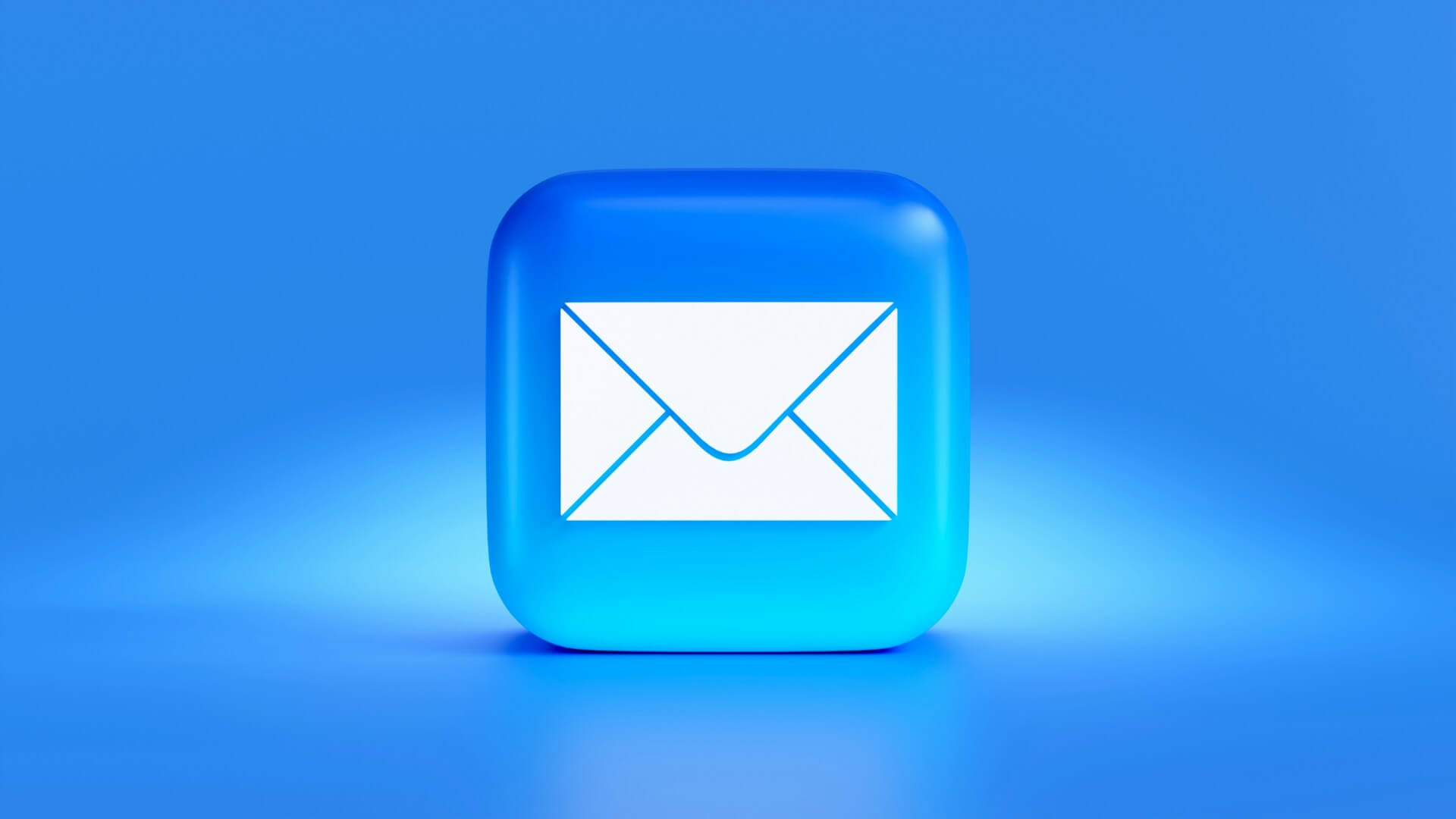 Email: Găzduire Proprie sau Serviciu Cloud?